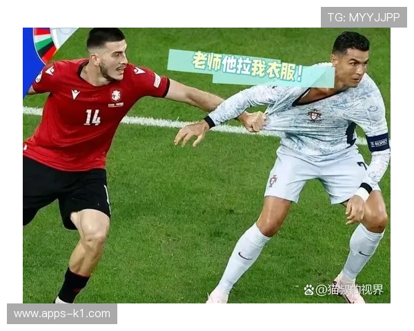 假动作规则：点球跑动时允许，踢球瞬间禁止并可黄牌