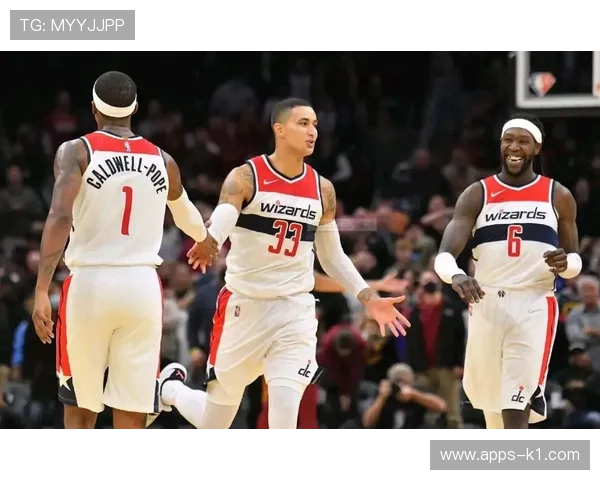 库兹马无球跑动效率提升，拉开空间作用凸显